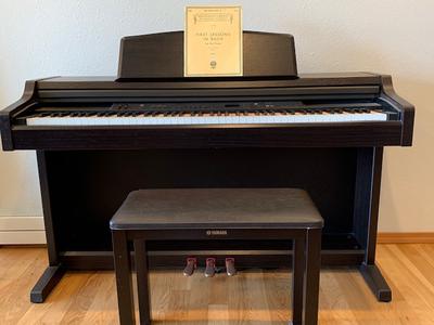 Yamaha Clavinova CLP 840 